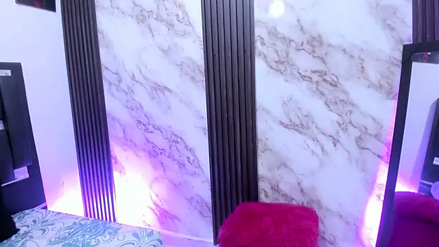 Nina vegas online show from 06-02-26, 01:55