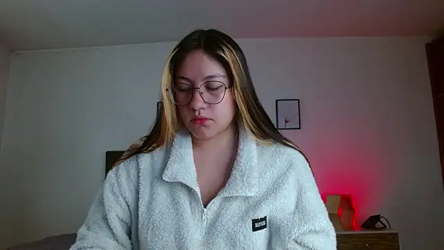 samanthachop online show from 06-19-26, 01:28