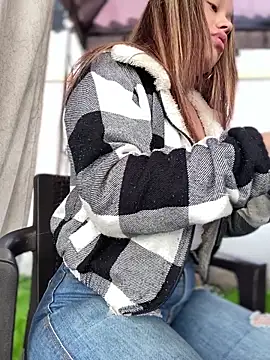 Baby Pink Love online show from 04-04-26, 01:06