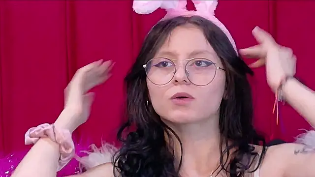 Naomimolie online show from 06-02-26, 01:11