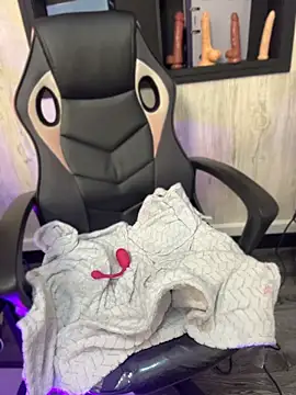 Cherry Charlottee online show from 05-14-26, 08:17