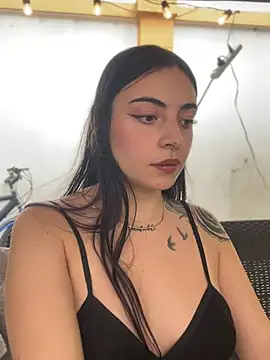 Snapshot of Morgana_Pink chatting on 07-15-26, 06:37 Morgana Pink online show from 07-15-26, 06:37