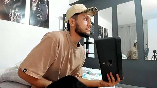 Snapshot of TedyX99 chatting on 03-30-26, 09:11 TedyX99 online show from 03-30-26, 09:11