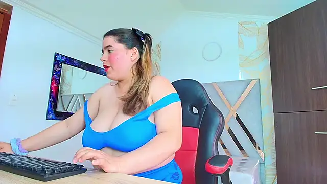 Estrella-gold online show from 03-11-26, 07:08