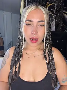 ManuelaVeeleez online show from 06-26-26, 06:30