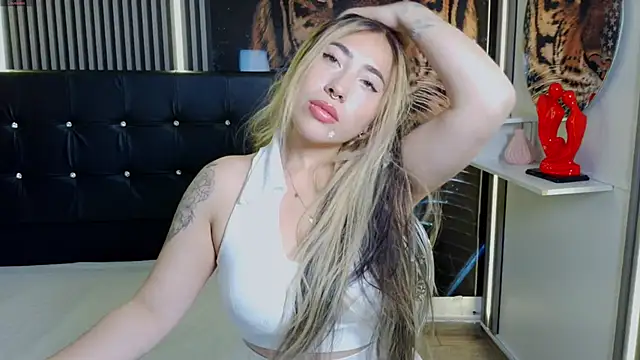 ManuelaVeeleez online show from 04-09-26, 06:15