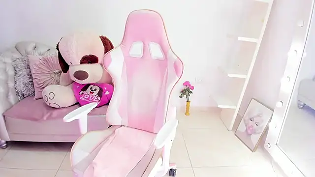 KoralCruz  online show from 03-21-26, 02:10