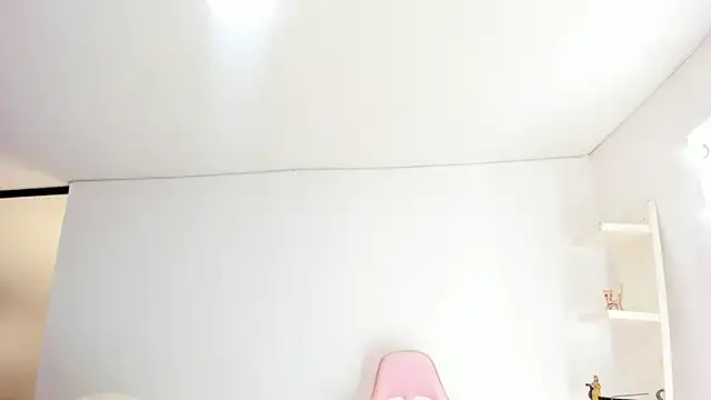 KoralCruz  online show from 04-01-26, 04:26