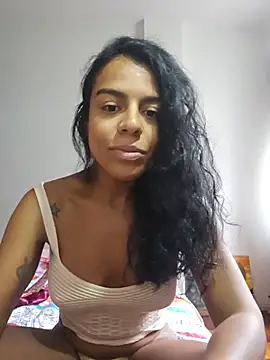 Snapshot of daniellels91 chatting on 06-25-26, 04:23 daniellels91 online show from 06-25-26, 04:23