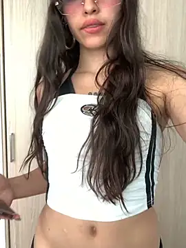 SweetCherry   online show from 04-20-26, 07:59