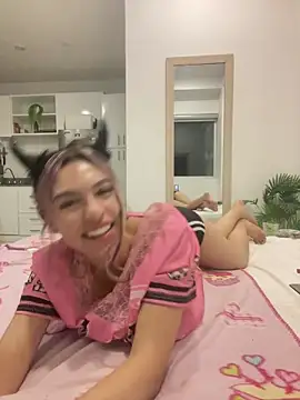 SweetCherry   online show from 06-04-26, 02:05