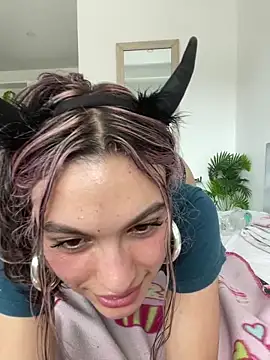 SweetCherry   online show from 06-06-26, 07:52