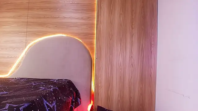 kiara lp online show from 04-10-26, 04:19