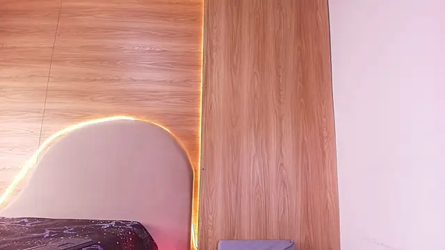 kiara lp online show from 04-18-26, 03:09