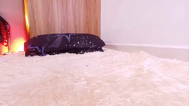 kiara lp online show from 04-11-26, 07:45