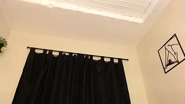 LyriaDiamond  online show from 03-21-26, 07:40