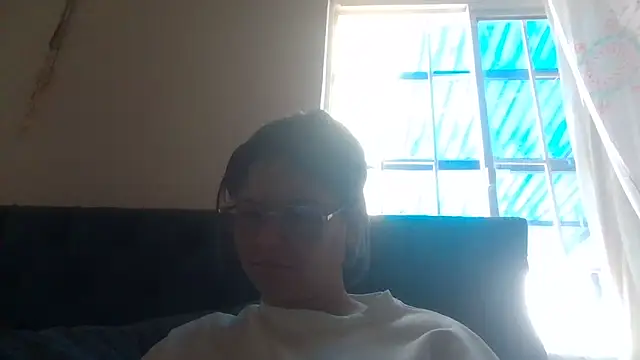 Jiwon Han online show from 05-15-26, 08:07