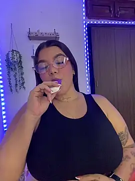 michellesexxxy3 online show from 06-11-26, 04:09