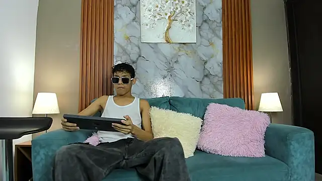 Snapshot of SKINNY_BOYXXX chatting on 03-03-26, 07:26 SKINNY BOYXXX online show from 03-03-26, 07:26