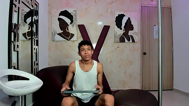 SKINNY BOYXXX online show from 03-16-26, 07:23