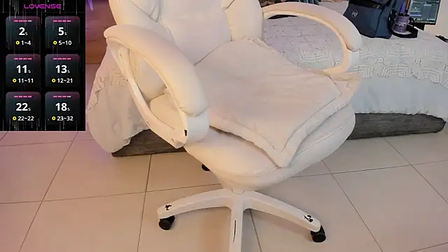  Azahaaraa  online show from 03-25-26, 03:06