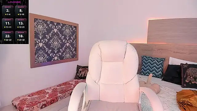  Azahaaraa  online show from 04-10-26, 03:13