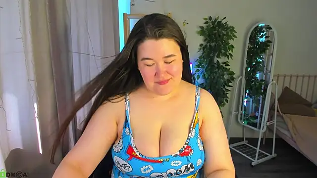 Snapshot of Miss_Triss chatting on 06-24-26, 08:46 Miss Triss online show from 06-24-26, 08:46