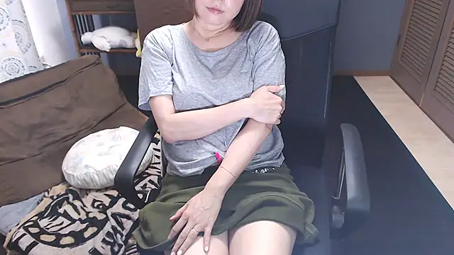 Snapshot of KARON2026 chatting on 06-01-26, 02:34 KARON2026 online show from 06-01-26, 02:34