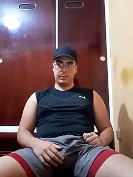 Snapshot of Hypeeboyy chatting on 03-20-26, 09:38 Hypeeboyy online show from 03-20-26, 09:38