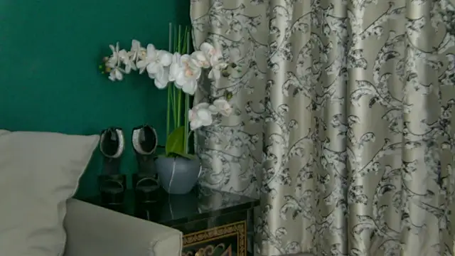 Snapshot of SkinnyNatty chatting on 07-06-26, 03:46 SkinnyNatty online show from 07-06-26, 03:46