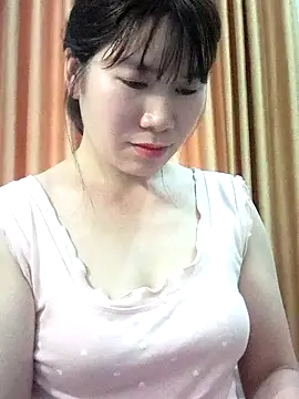 Bondgirl 9 online show from 04-28-26, 07:57