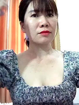 Bondgirl 9 online show from 05-18-26, 05:56