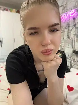 KayShaw online show from 06-29-26, 03:35