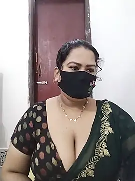 Snapshot of Star--Girl chatting on 06-19-26, 01:22 Star--Girl online show from 06-19-26, 01:22