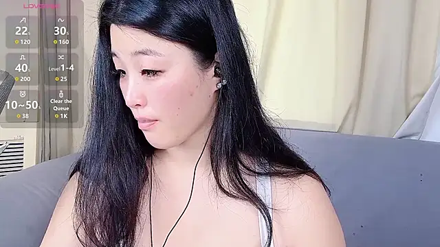 Snapshot of Tavie1744 chatting on 06-27-26, 01:00 Tavie1744 online show from 06-27-26, 01:00