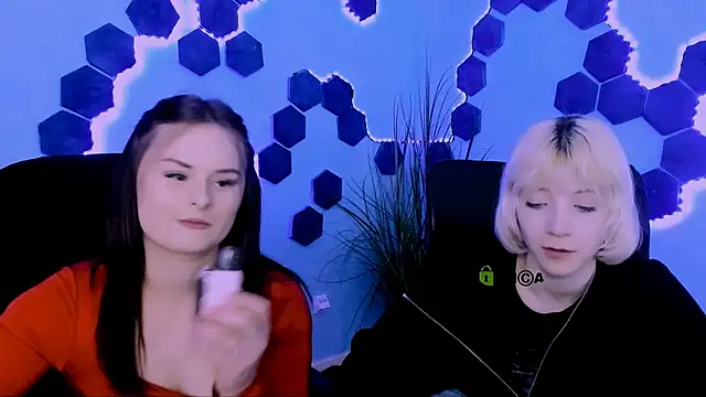 miss courtney  online show from 04-07-26, 10:28