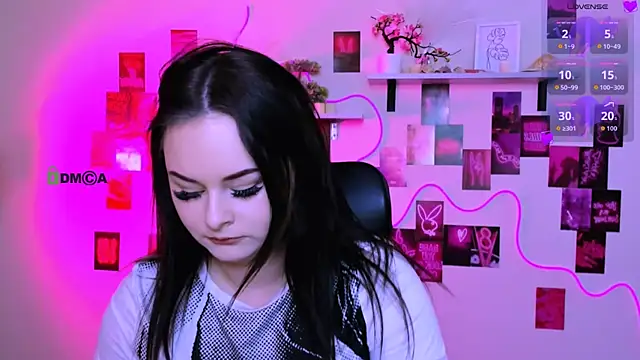 miss courtney  online show from 03-18-26, 09:45