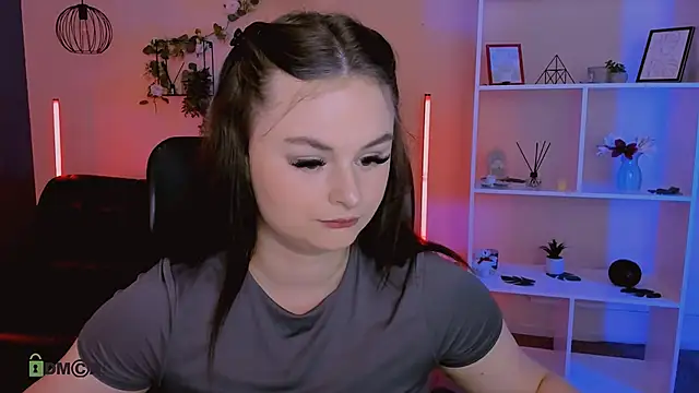 miss courtney  online show from 05-25-26, 08:46