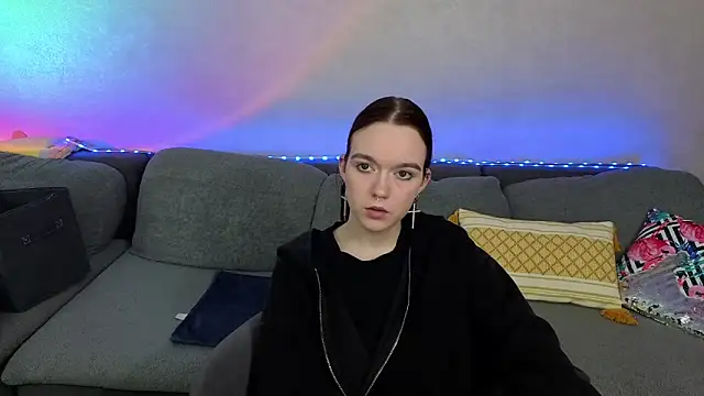 Snapshot of SunyLily chatting on 05-08-26, 06:28 SunyLily online show from 05-08-26, 06:28