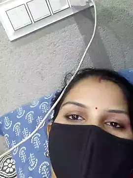 lovelypooja93 online show from 07-13-26, 01:32