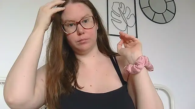 CelineThompson online show from 03-12-26, 11:58