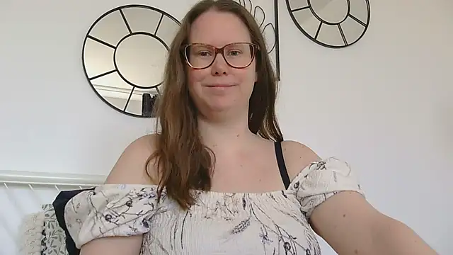 CelineThompson online show from 03-07-26, 11:05