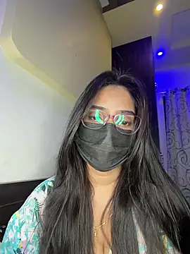 Snapshot of nikki_catz chatting on 05-19-26, 03:52 nikki catz online show from 05-19-26, 03:52