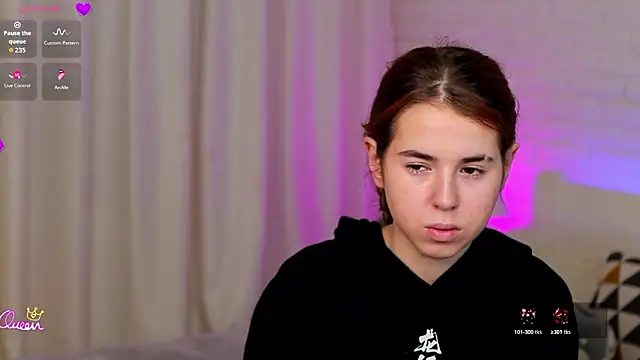 Jenny  fox online show from 03-04-26, 08:22