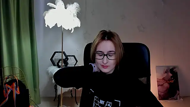 LixeLuna online show from 03-11-26, 12:10