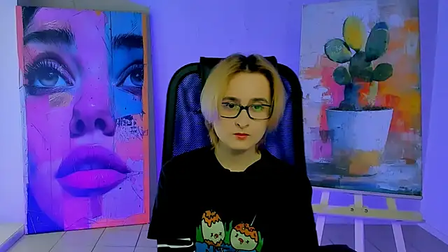 Snapshot of LixeLuna chatting on 03-04-26, 09:39 LixeLuna online show from 03-04-26, 09:39