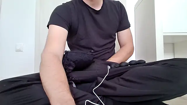 Snapshot of walddrink chatting on 04-03-26, 10:54 walddrink online show from 04-03-26, 10:54