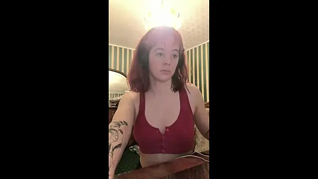 amberdoll   online show from 03-18-26, 04:19