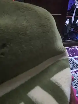 Snapshot of Pop1977 chatting on 04-02-26, 01:51 Pop1977 online show from 04-02-26, 01:51