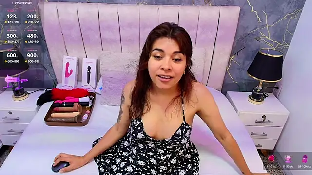 Mystic queen online show from 03-18-26, 05:03